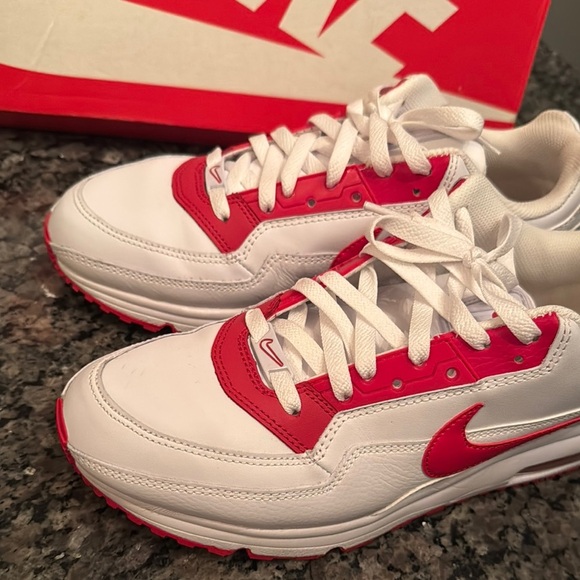 Nike Air Max White and Red Sneakers EUC 10.5 - Picture 6 of 13